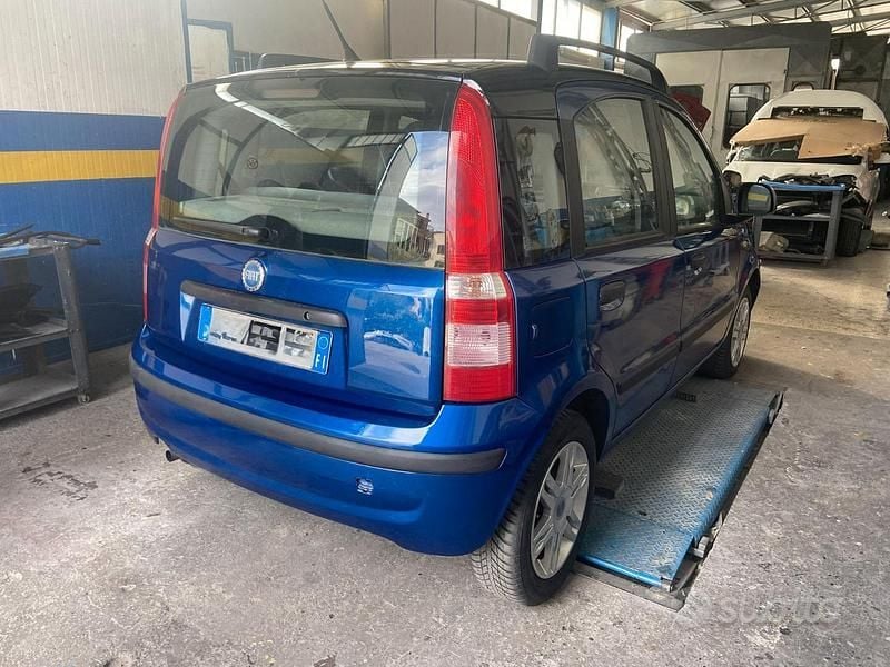 Usata Fiat Panda Dynamic 60 CV (44 kW) 2003 Blu Utilitaria