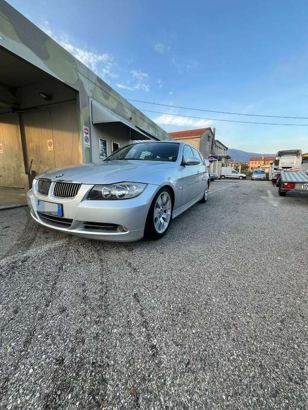 Usata 2008 BMW 330 M Sport Station wagon | 5500 € (Ottimo prezzo) - Immagine 1/4