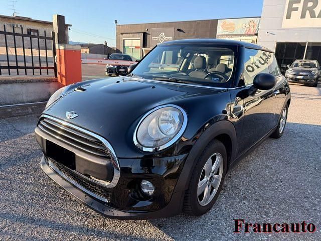 Usata Mini One D Hype 95 CV (69 kW) 2017 Nero Utilitaria