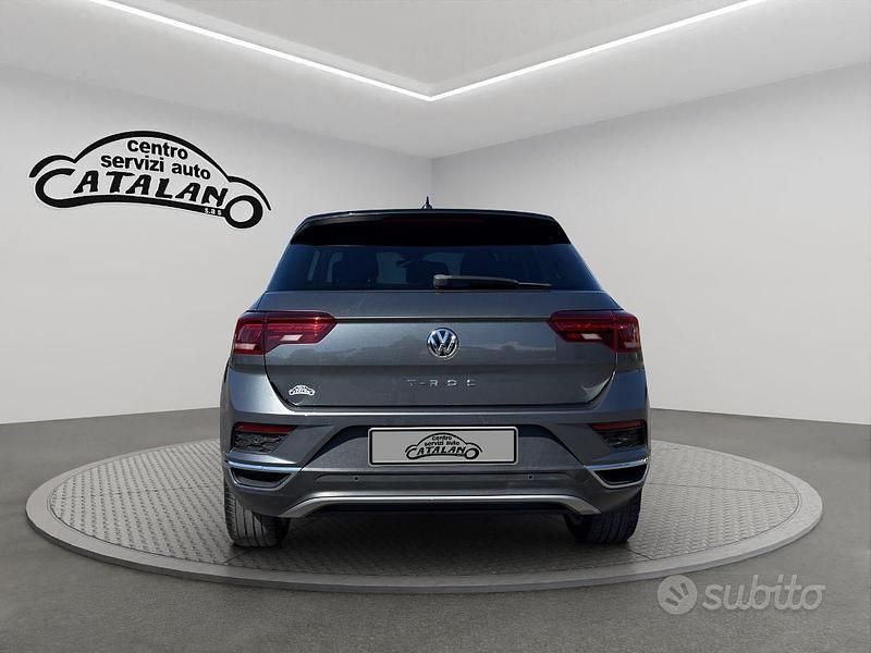 Usata VW T-Roc Advance 116 CV (85 kW) 2018 Grigio SUV