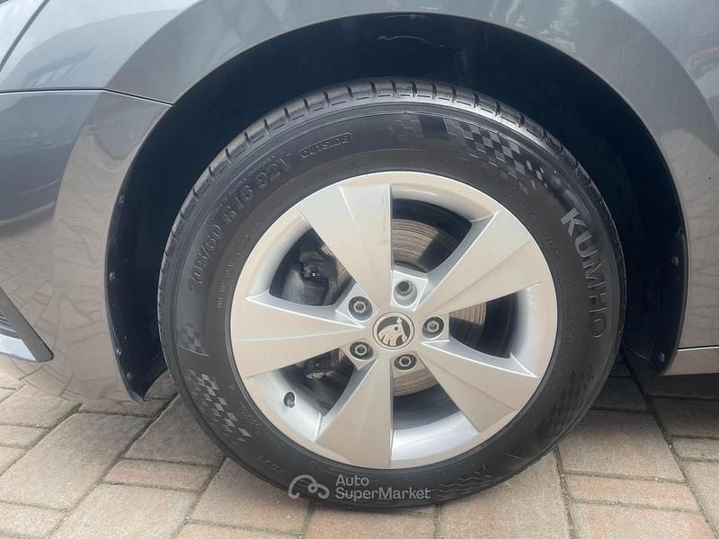 Usata Skoda Octavia Executive 150 CV (110 kW) 2023 Gray Station wagon