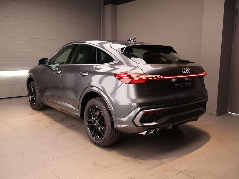 Ny Audi Q5 Sportback S-Line 204 HK (150 kW) 2026 Grå SUV