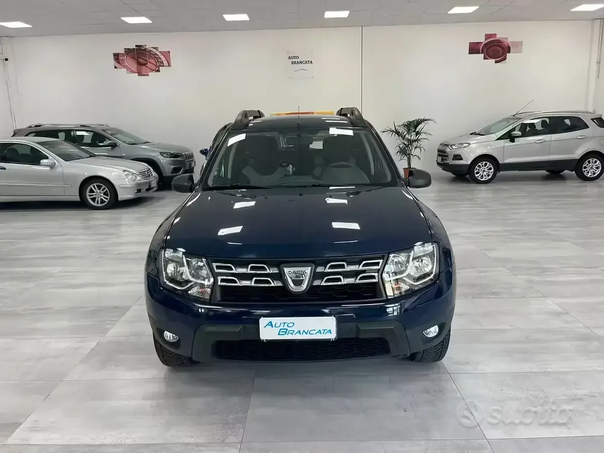 Usata Dacia Duster Lauréate 114 CV (83 kW) 2016 Bluazzurro SUV