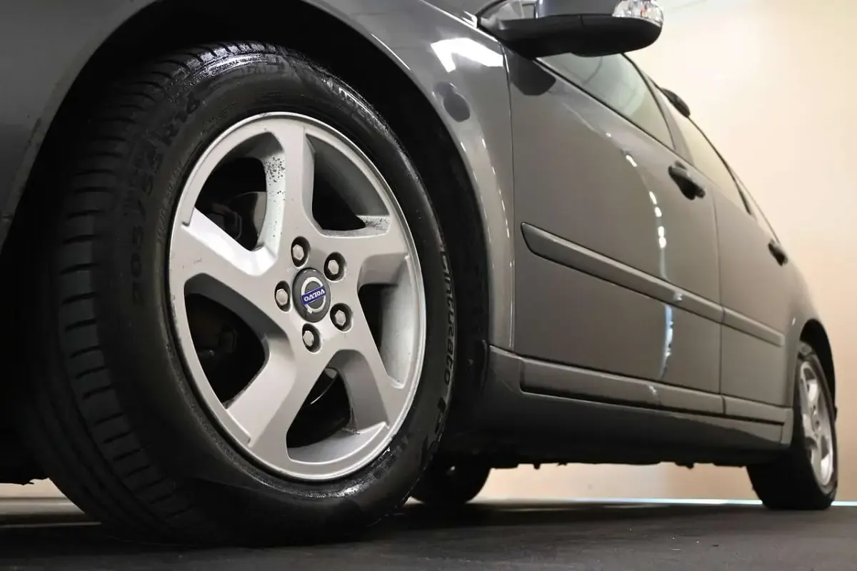 Usata Volvo V50 Plus 114 CV (83 kW) 2012 Grigio Station wagon