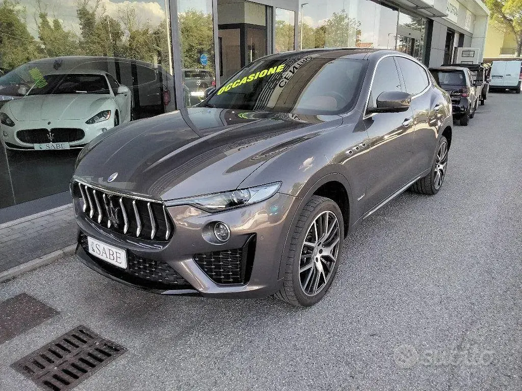 Usata Maserati Levante 349 CV (256 kW) 2019 Grigio SUV