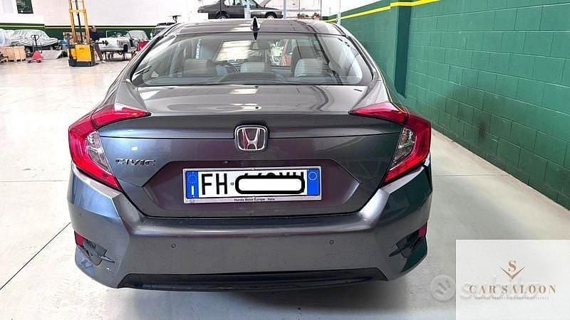 Usata Honda Civic Prestige 182 CV (133 kW) 2017 Grigio Berlina