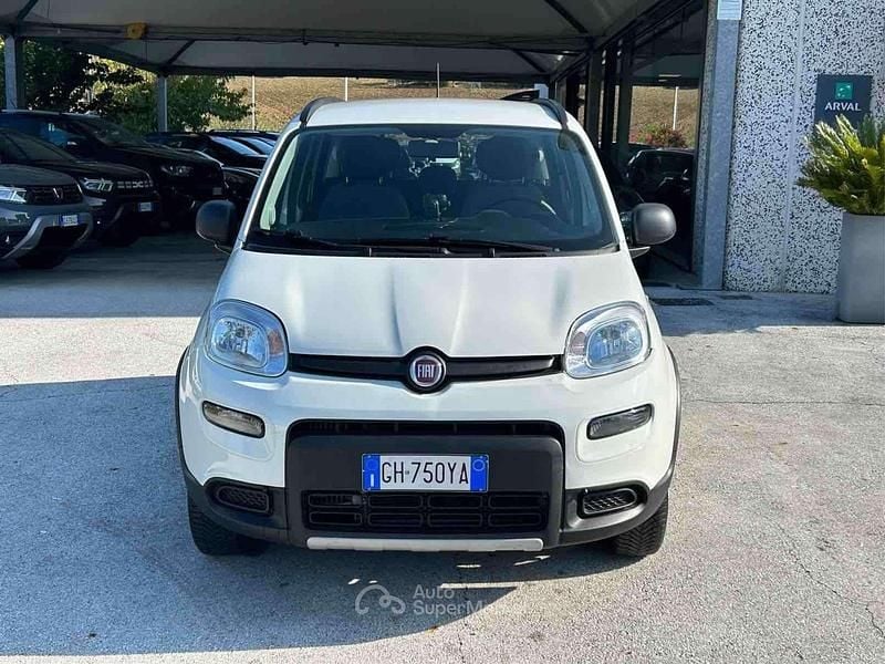Usata Fiat Panda 4x4 Wild 86 CV (63 kW) 2022 Bianco Utilitaria