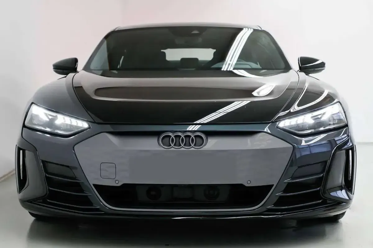 Usata Audi e-tron GT quattro Ambiente 350 kW (476 CV) 2023 Nero Berlina