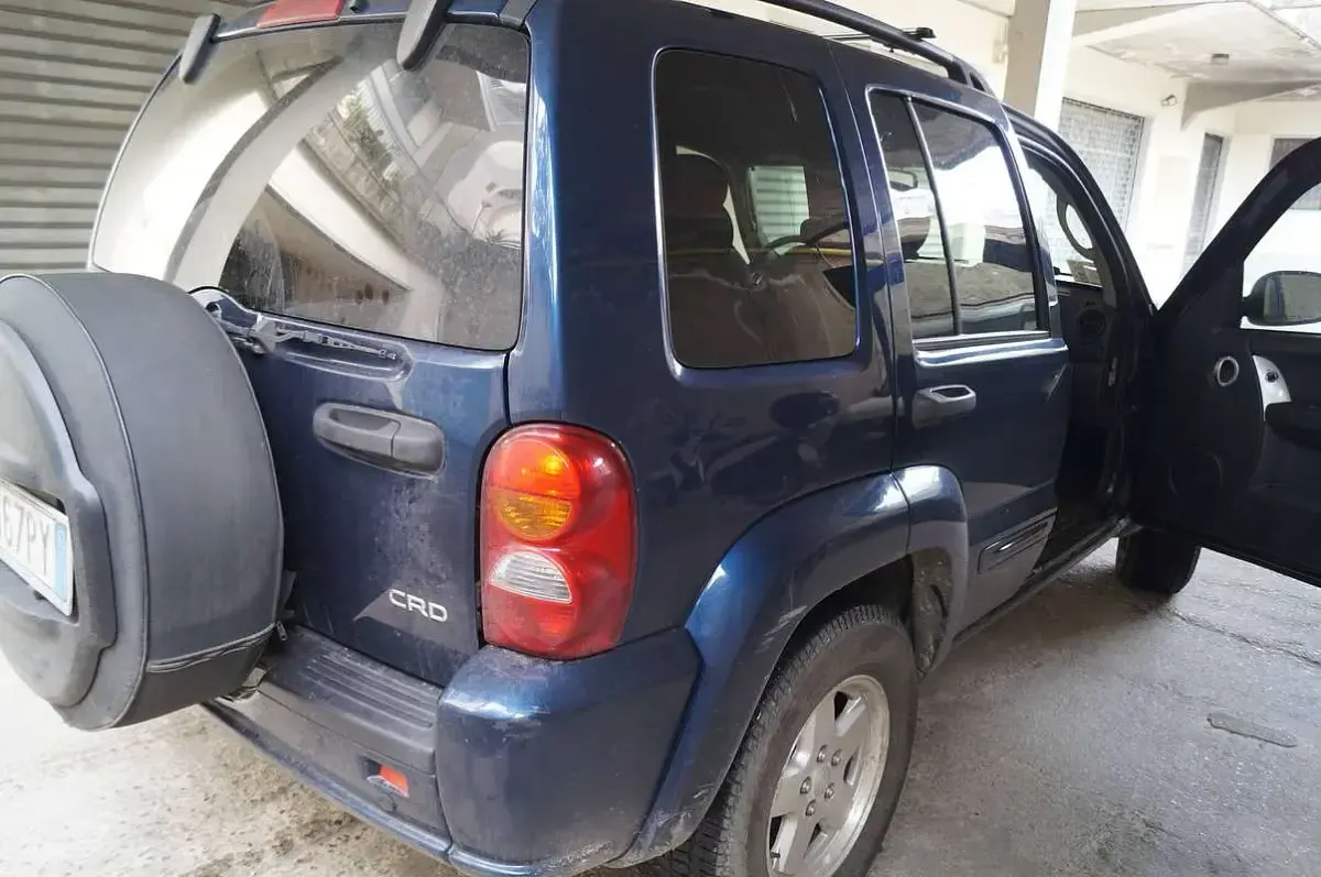 Usata Jeep Cherokee Limited 143 CV (105 kW) 2003 Blu/azzurro SUV