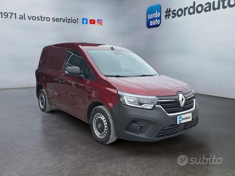 Usata Renault Kangoo 116 CV (85 kW) 2023 Rosso Monovolume