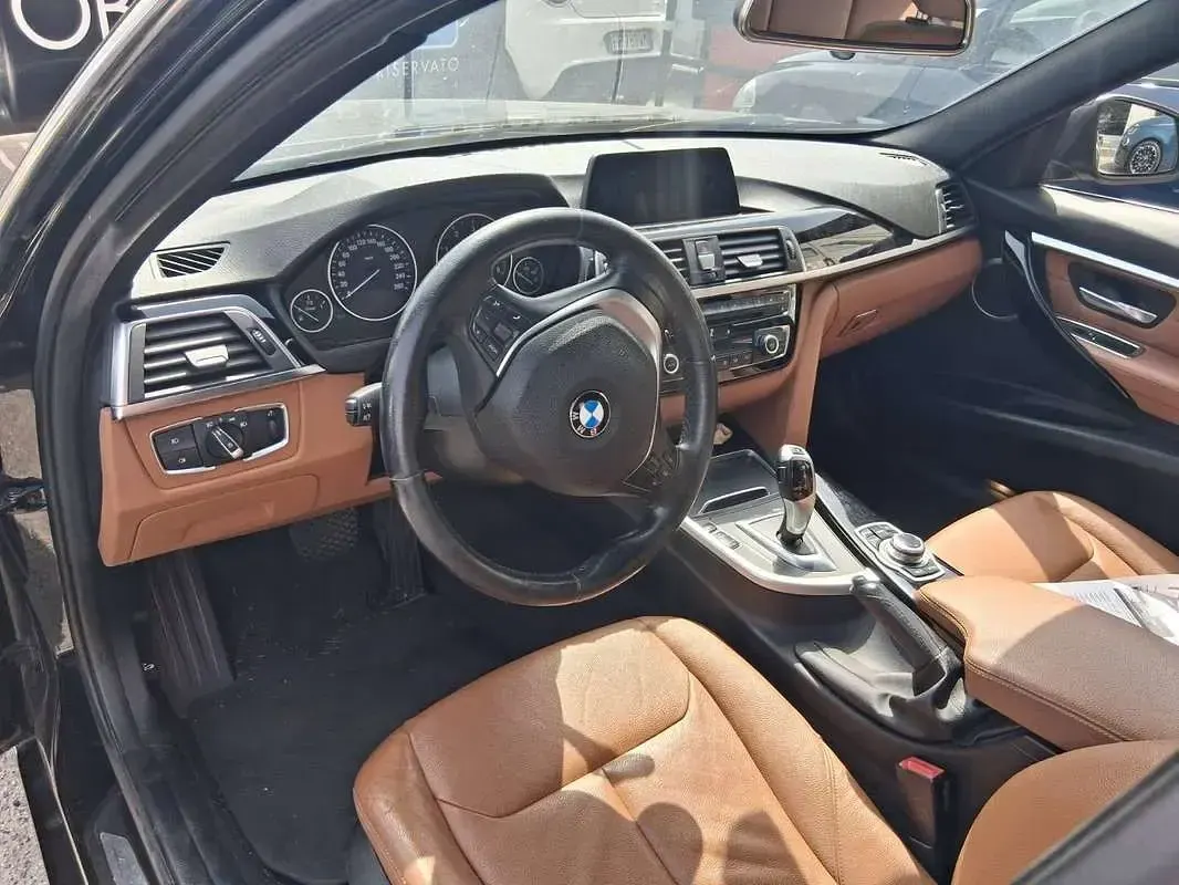 Usata BMW 318 Luxury Line 150 CV (110 kW) 2017 Nero Berlina