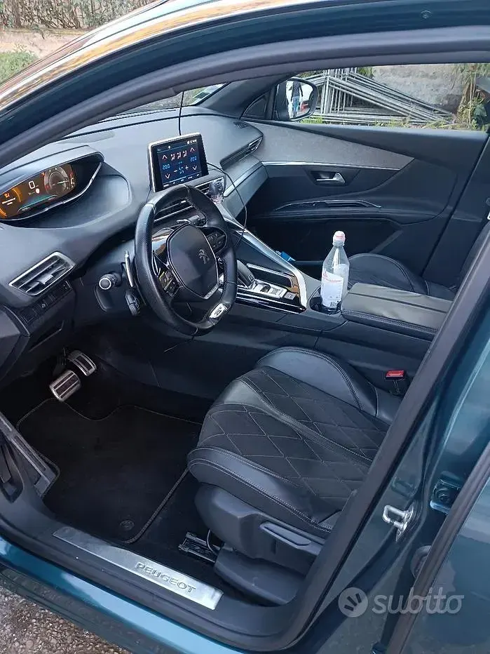 Usata Peugeot 5008 GTi 180 CV (132 kW) 2018 Verde SUV