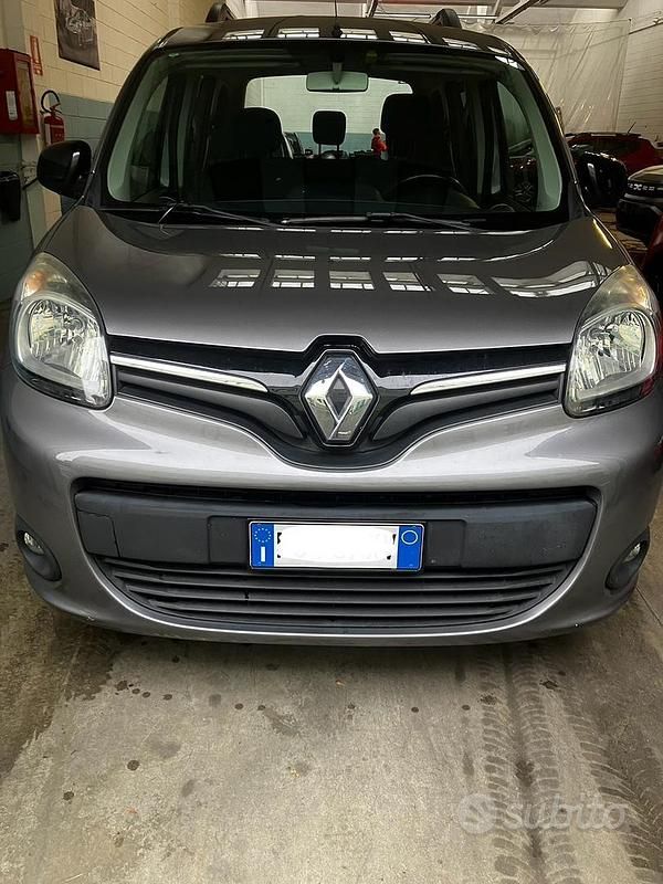 Usata 2017 Renault Kangoo LIMITED Monovolume | 9900 € (Molto cara) - Immagine 1/4