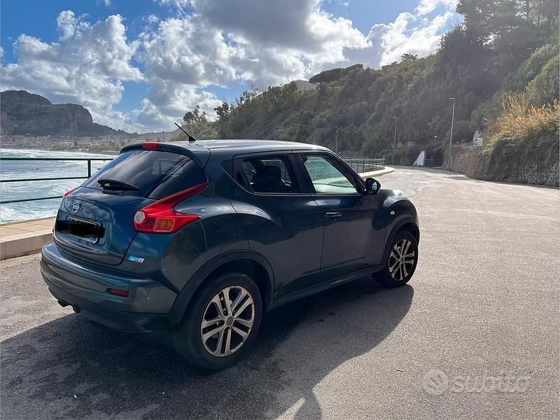 Usata Nissan Juke Tekna 110 CV (80 kW) 2011 Blu/azzurro SUV