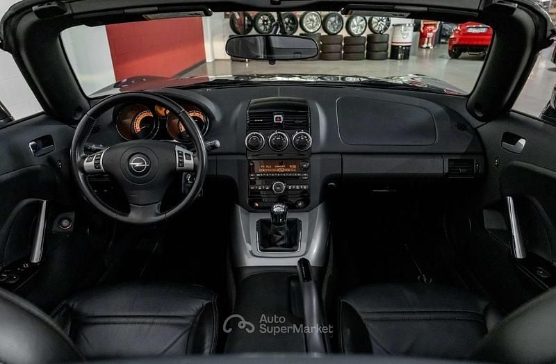 Usata Opel GT 264 CV (194 kW) 2008 Grigio scuro Cabrio