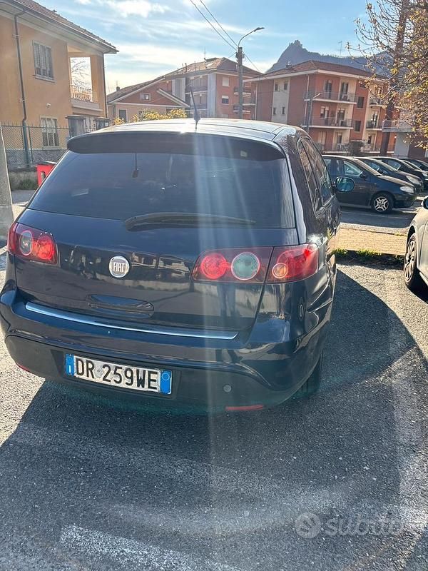 Usata Fiat Croma 120 CV (88 kW) 2008 Blu Station wagon