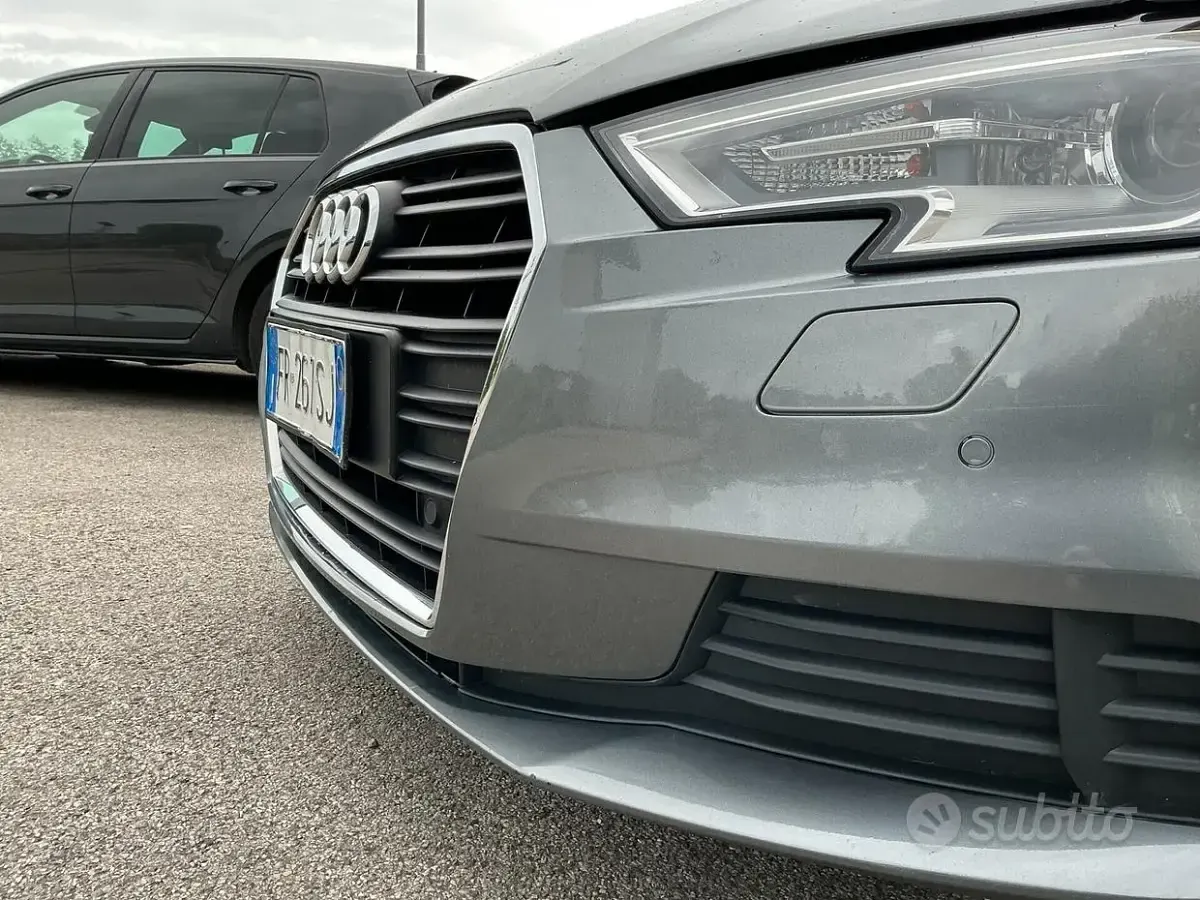 Usata Audi A3 116 CV (85 kW) 2018 Grigio Berlina