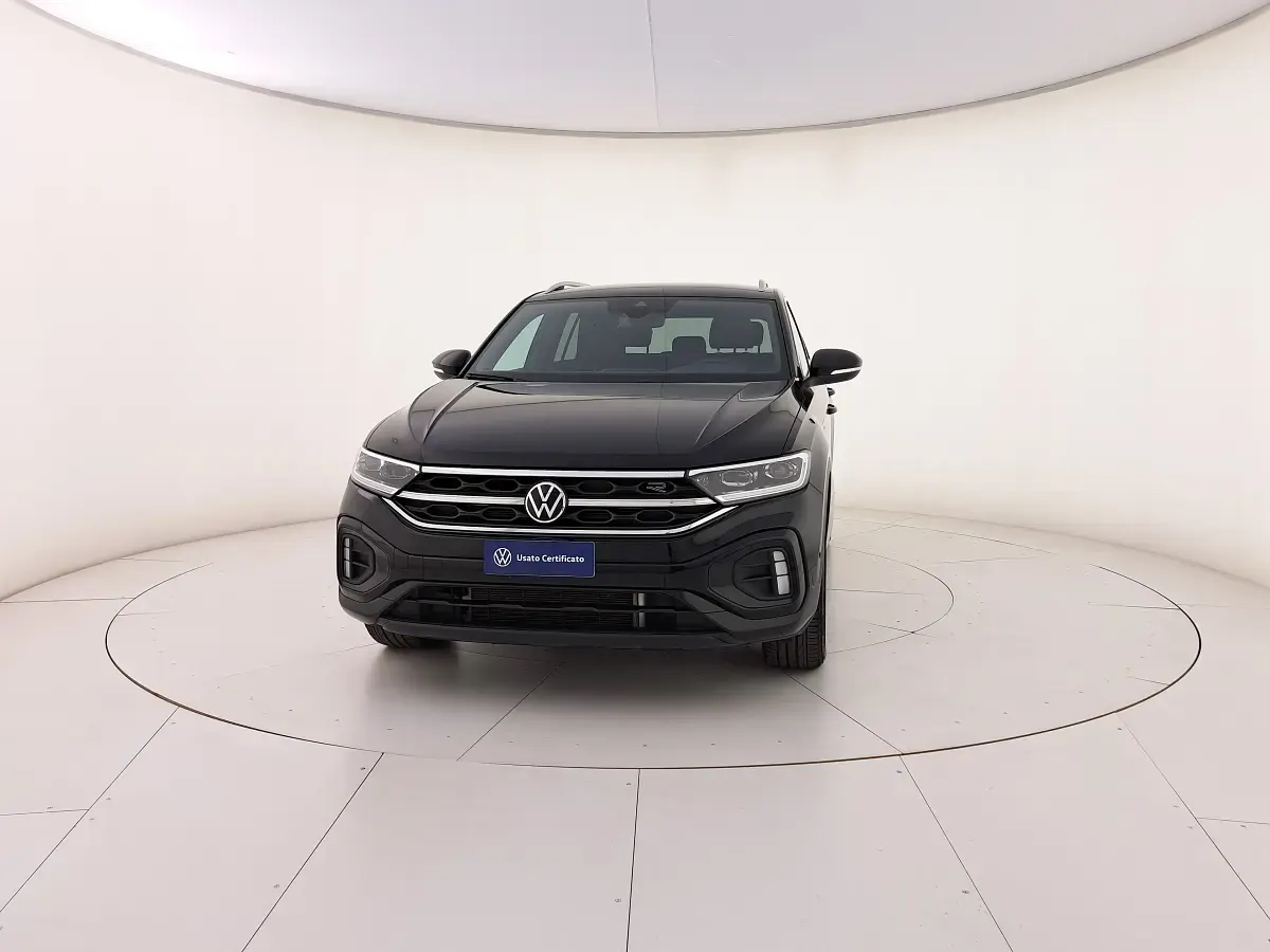 Usata VW T-Roc R-line 150 CV (110 kW) 2024 Deep black perlato SUV