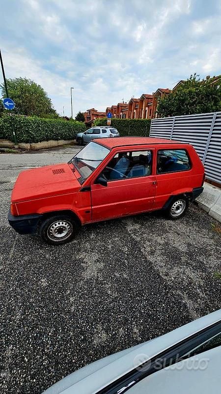 Usata Fiat Panda Young 39 CV (28 kW) 1999 Rosso Utilitaria