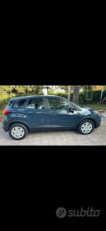 Usata Renault Captur 90 CV (66 kW) 2015 Blu SUV
