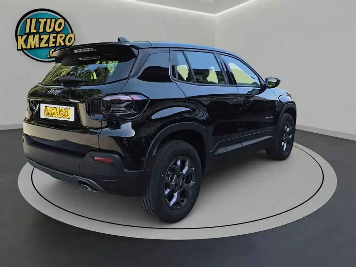 Usata Jeep Avenger Altitude 110 CV (80 kW) 2023 Grigio SUV