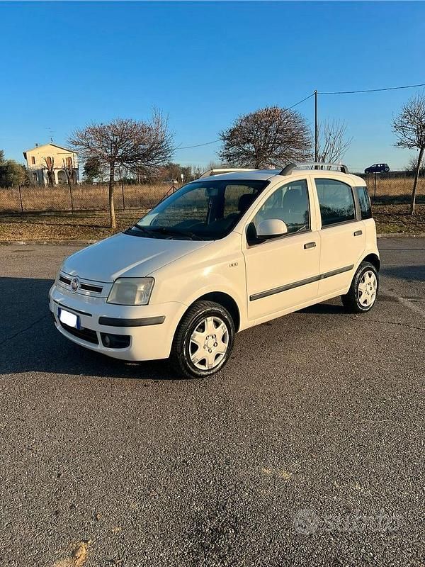 Bianco Usata 2010 Fiat Panda Dynamic Berlina | 2000 € (Super prezzo) - Immagine 1/4
