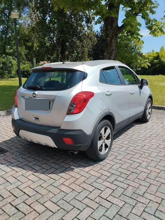 Usata Opel Mokka 140 CV (102 kW) 2015 Grigio SUV