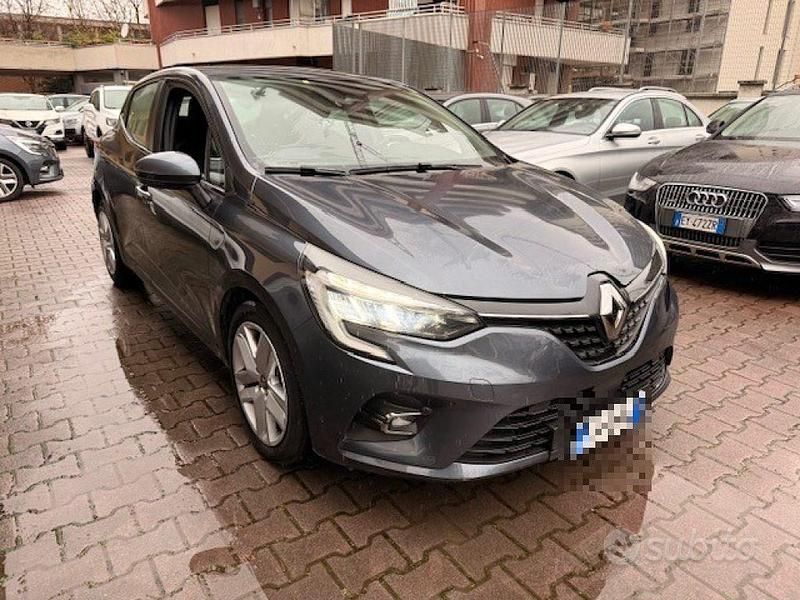 Usata Renault Clio V Business 90 CV (66 kW) 2022 Grigio Berlina