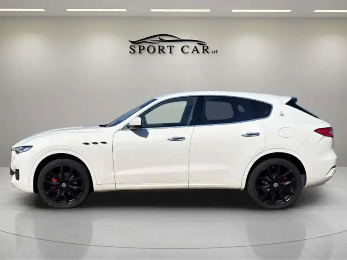 Usata Maserati Levante 275 CV (202 kW) 2017 Bianco SUV