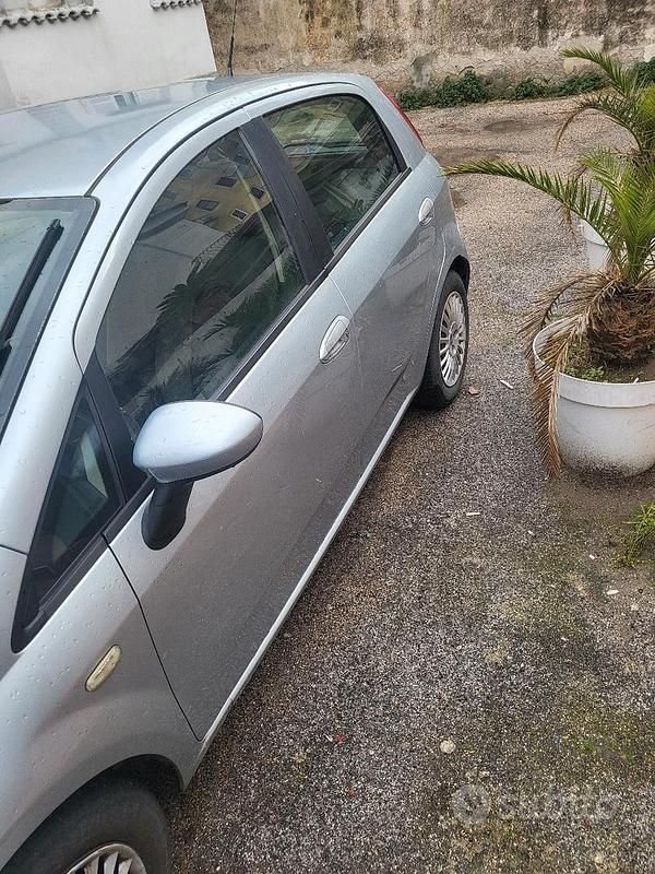 Usata Fiat Grande Punto 2009 Grigio Utilitaria