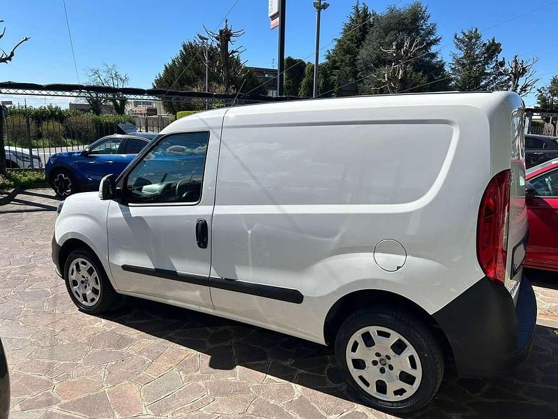 Usata Fiat Doblò 120 CV (88 kW) 2018 Bianco Monovolume
