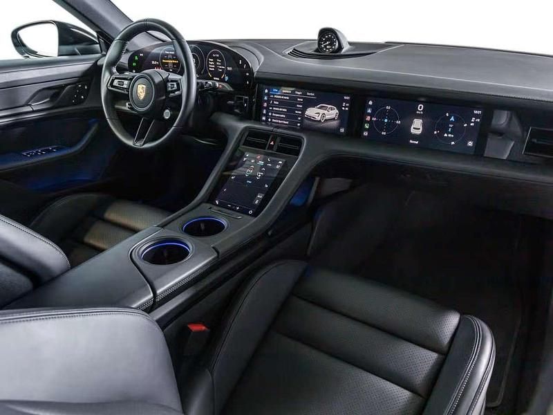 Usata Porsche Taycan Sport Turismo 139 kW (190 CV) 2022 Nero Station wagon