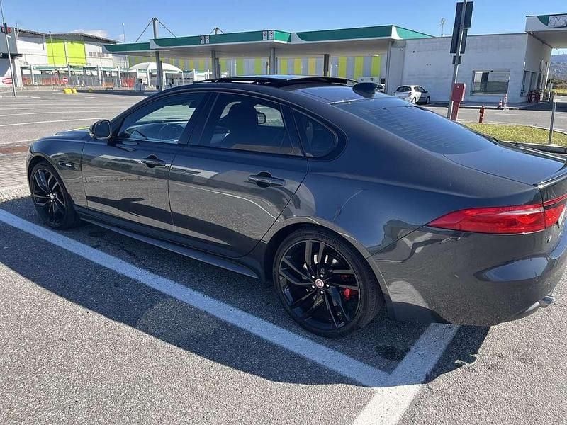 Usata Jaguar XF R-Sport 241 CV (177 kW) 2017 Berlina