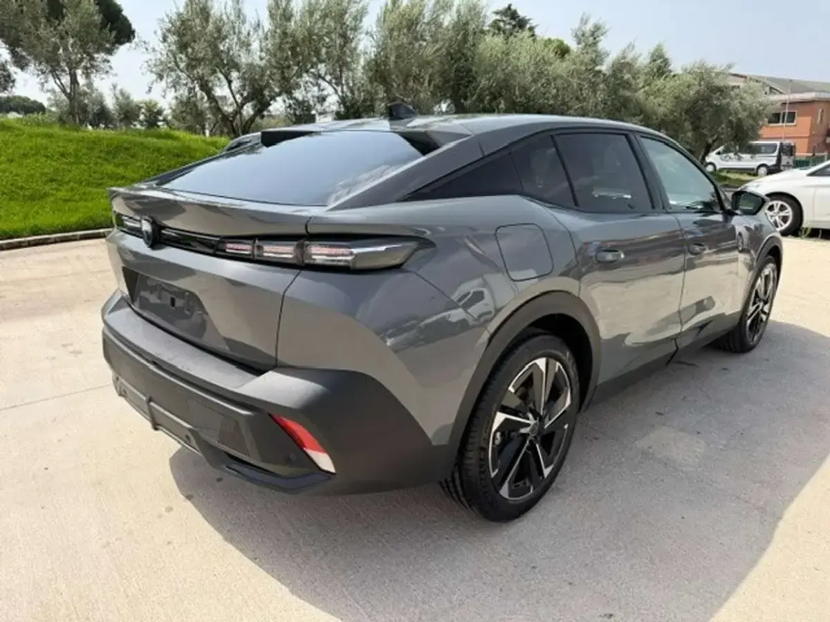 Usata Peugeot 408 Allure 136 CV (100 kW) 2025 Grigio SUV