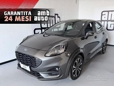 Grigio Usata 2023 Ford Puma ST-Line SUV | 16.490 € (Buon prezzo) - Immagine 1/4