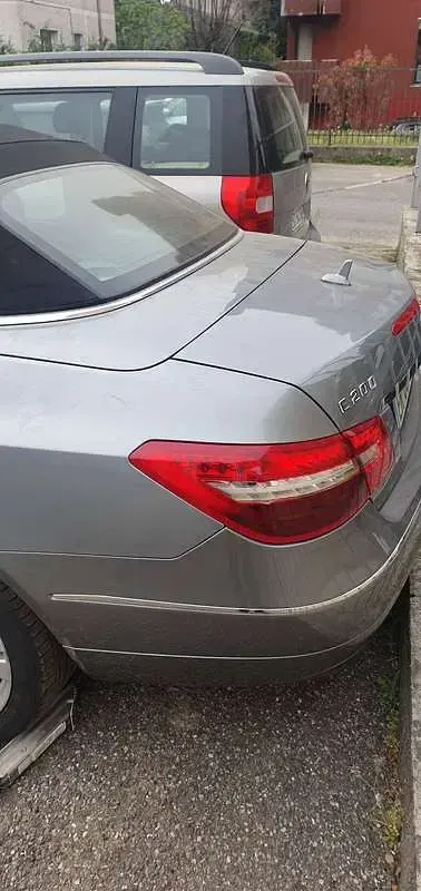 Usata Mercedes E200 Avantgarde 184 CV (135 kW) 2013 Argento Cabrio