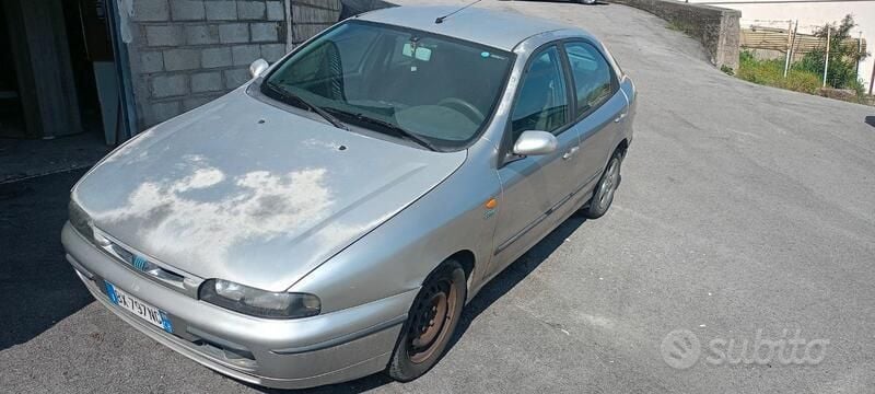 Grigio Usata 2000 Fiat Bravo Due volumi | 350 € (Super prezzo) - Immagine 1/4