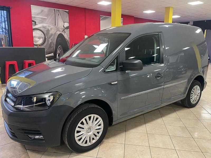 Usata VW Caddy 102 CV (75 kW) 2019 Grigio scuro Monovolume