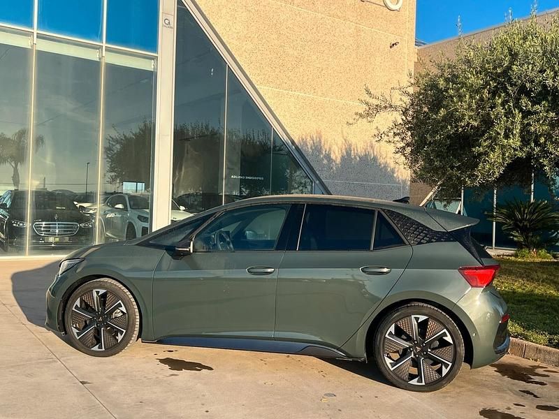 Usata Cupra Born VZ 88 kW (121 CV) 2024 Verde Utilitaria