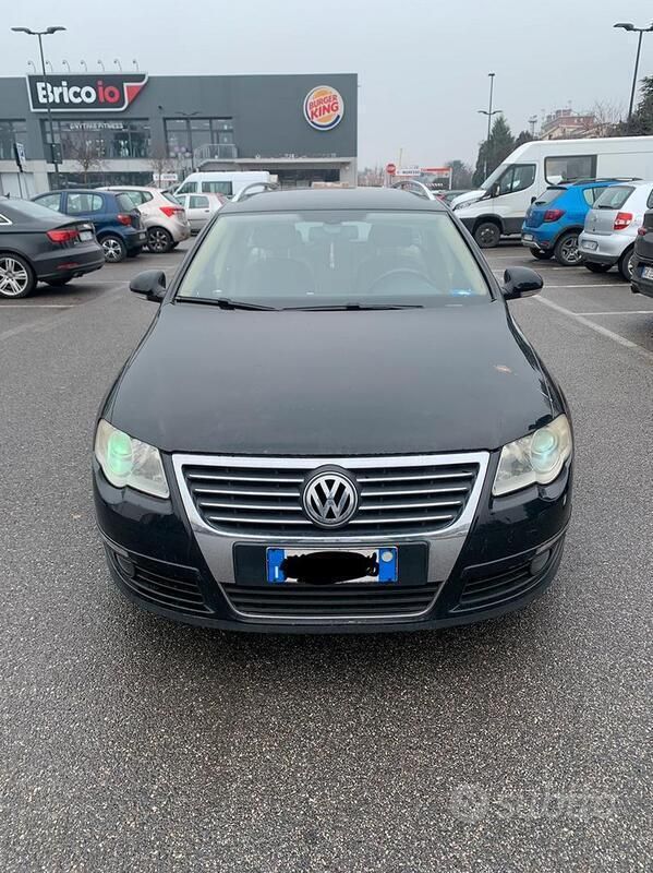 Nero Usata 2006 VW Passat Station wagon | 3000 € (Buon prezzo) - Immagine 1/4