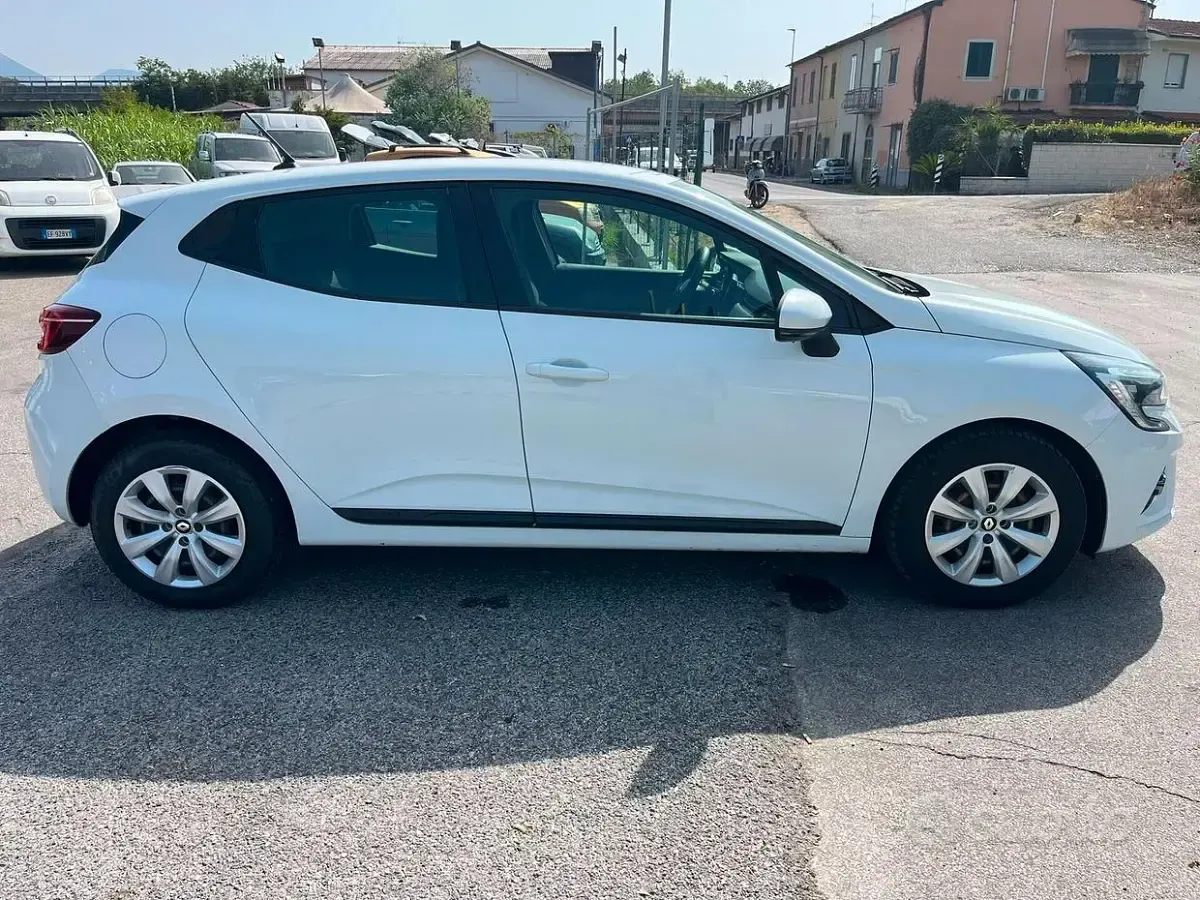 Usata Renault Clio V Zen 86 CV (63 kW) 2021 Bianco Berlina