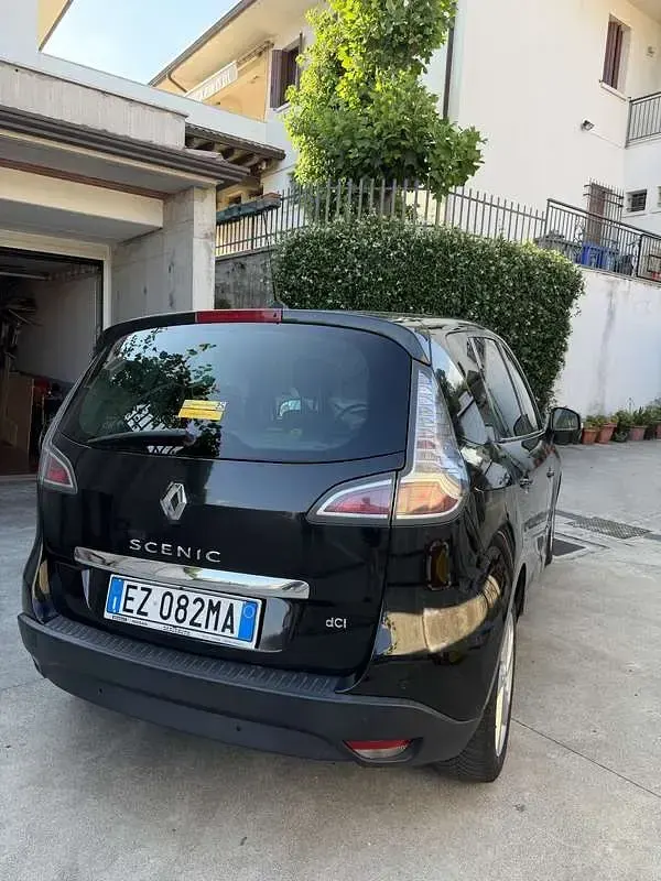 Usata Renault Scénic 110 CV (80 kW) 2015 Monovolume