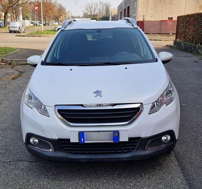 Usata Peugeot 2008 Allure 92 CV (67 kW) 2014 Bianco SUV