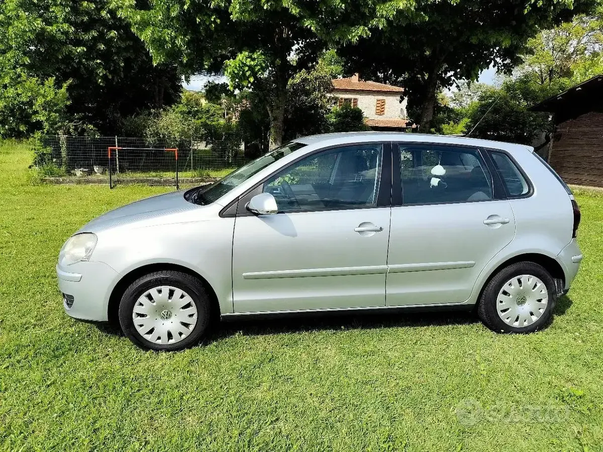 Usata VW Polo 64 CV (47 kW) 2007 Grigio Utilitaria