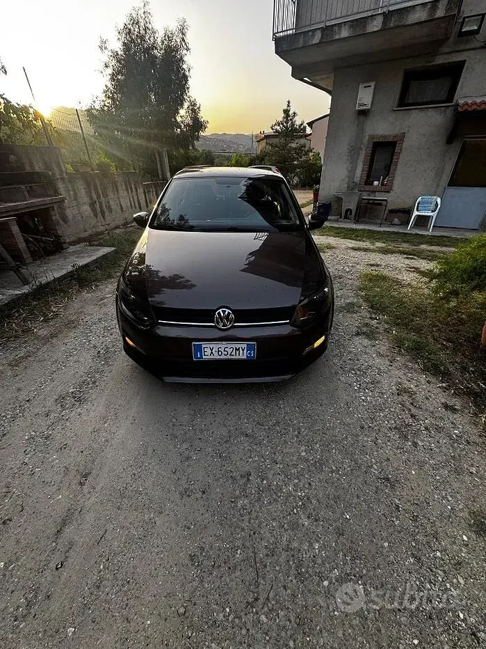 Usata VW Polo 75 CV (55 kW) 2014 Marrone Berlina
