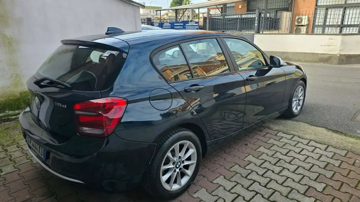 Usata BMW 118 143 CV (105 kW) 2012 Blu/azzurro Utilitaria