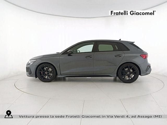 Usata Audi RS3 Sportback Ambiente 400 CV (294 kW) 2023 Grigio daytona perla Utilitaria