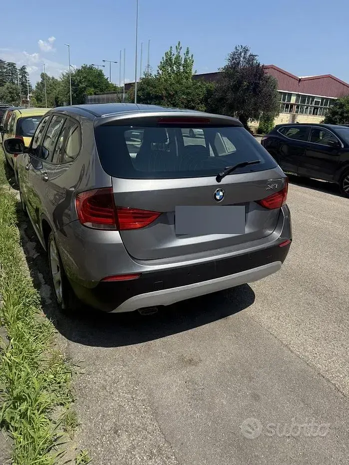 Usata BMW X1 143 CV (105 kW) 2012 Grigio SUV