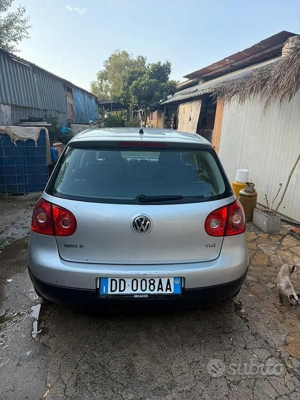 Usata VW Golf IV 105 CV (77 kW) 2006 Grigio Berlina