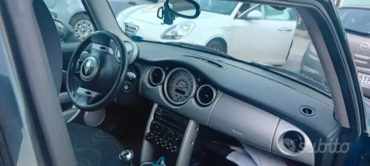Usata Mini ONE 2001 Blu Utilitaria